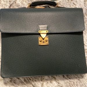 Louis Vuitton Serviette Kurad green business bag